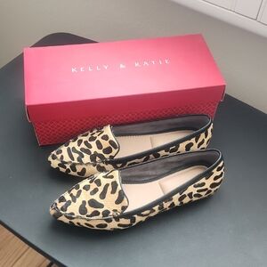 Kelly & Katie Animal Print Loafers Size 8.  Great condition